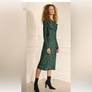 Joseph Ribkoff Elegant Emerald Green Leopard Print Dress. Satin silky material